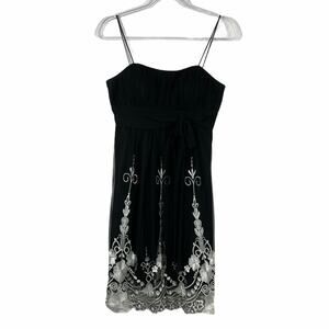 S.L. Fashions Black & White Spaghetti Strap Lace Embroidery Overlay Dress - 6P